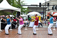 Guest dancer Erin joins Whitney G., Zans and Ashley for 'Joshcappella' - CenterFest - 09/21/13
